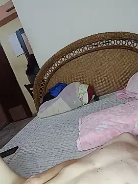 Milfvalesk online show from January 2025 10:42:01 PM