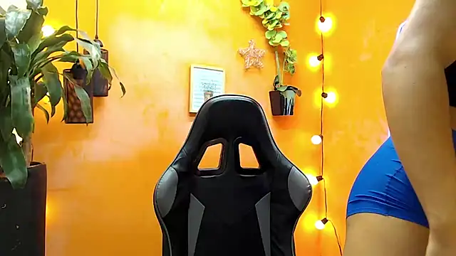 aslyhernandez 7 online show from January 2025 11:22:01 AM