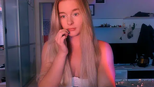 Eva Jaya online show from September 2025 04:58:02 AM