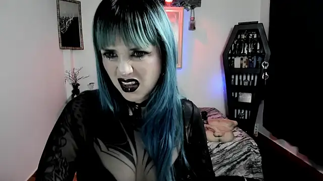 Snapshot of DimmuandDarkness chatting on June 2026 10:32:01 AM DimmuandDarkness online show from June 2026 10:32:01 AM
