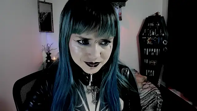 Snapshot of DimmuandDarkness chatting on June 2026 08:33:02 PM DimmuandDarkness online show from June 2026 08:33:02 PM