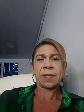 Antonella borja online show from October 2025 08:42:01 PM