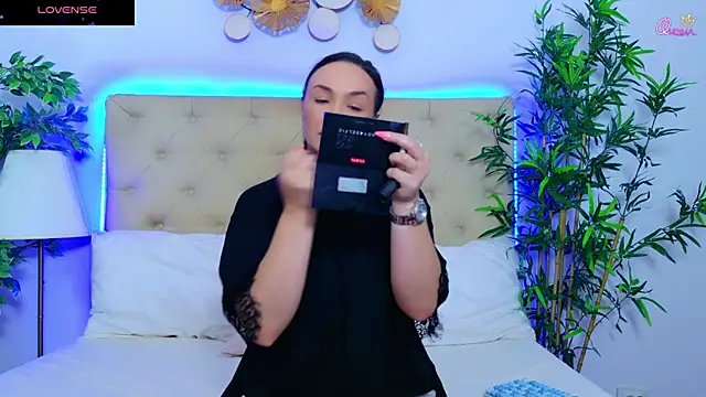Snapshot of DaliyaArabian chatting on July 2026 12:11:02 PM DaliyaArabian online show from July 2026 12:11:02 PM