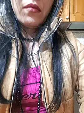 Snapshot of venezia21 chatting on February 2025 04:05:02 PM venezia21 online show from February 2025 04:05:02 PM