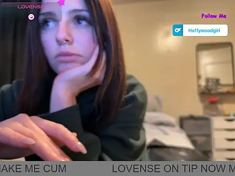 Snapshot of stellasmall chatting on January 2025 02:51:02 PM stellasmall online show from January 2025 02:51:02 PM