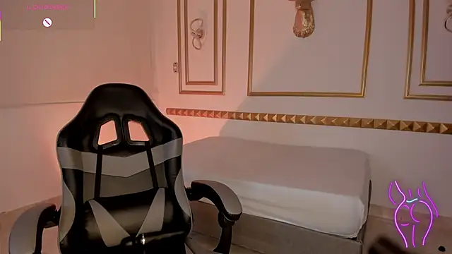 caro03x online show from November 2025 02:10:01 AM