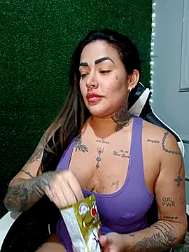 Snapshot of exquentadamay chatting on October 2025 06:41:02 PM exquentadamay online show from October 2025 06:41:02 PM