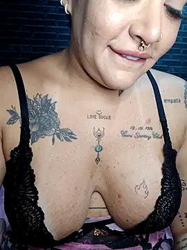 Snapshot of exquentadamay chatting on October 2025 07:53:02 AM exquentadamay online show from October 2025 07:53:02 AM