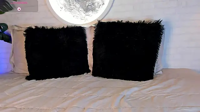 Elise Diamond online show from March 2025 02:04:01 AM