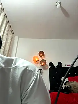 karenlennox1 online show from November 2025 01:39:01 AM