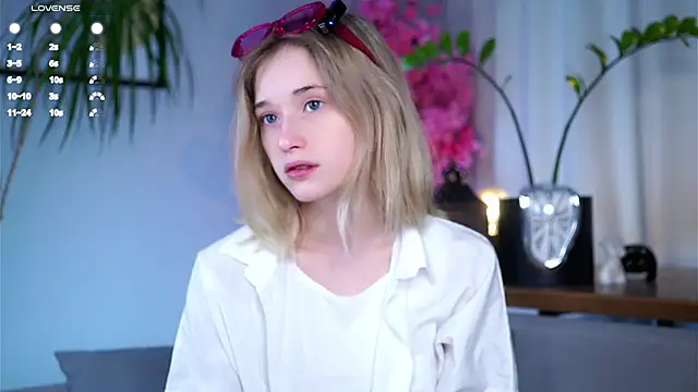 EdlinHargus online show from March 2025 01:32:01 AM