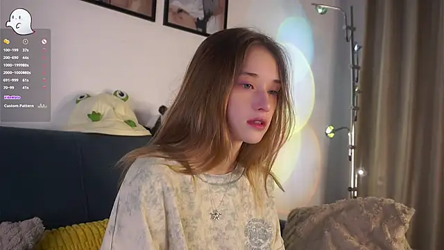 Snapshot of EdlinHargus chatting on February 2026 02:15:02 AM EdlinHargus online show from February 2026 02:15:02 AM