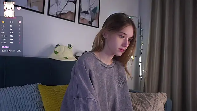 Snapshot of EdlinHargus chatting on February 2026 01:32:01 AM EdlinHargus online show from February 2026 01:32:01 AM