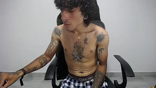 present the magic online show from February 2025 02:22:02 AM