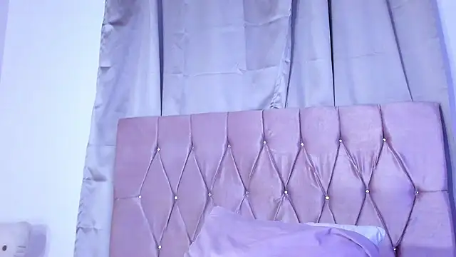 Snapshot of Ashley_piinkk_ chatting on March 2025 01:31:01 AM Ashley piinkk  online show from March 2025 01:31:01 AM