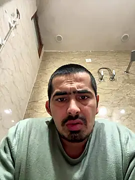 shivani0999 online show from January 2026 11:43:01 PM