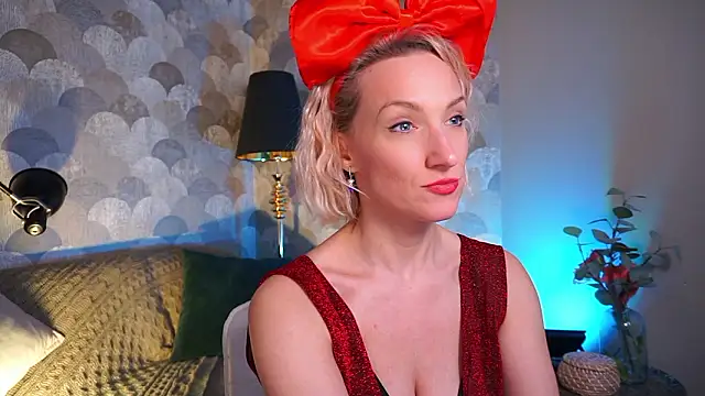 UmaTruewoman online show from December 2024 09:00:01 AM