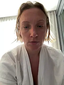 Snapshot of UmaTruewoman chatting on July 2026 02:06:02 AM UmaTruewoman online show from July 2026 02:06:02 AM