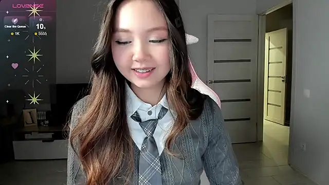 Fluffy Rose online show from February 2026 12:04:01 PM