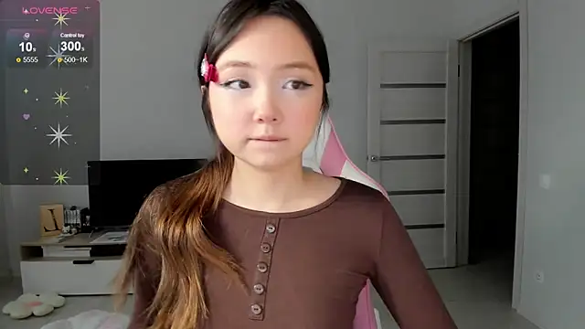 Fluffy Rose online show from March 2026 10:18:02 AM