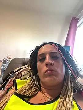 Haleytightlips1986 online show from April 2026 06:02:01 PM