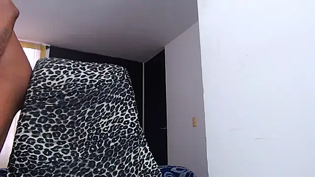 jhon tomson1 online show from December 2025 09:44:01 PM