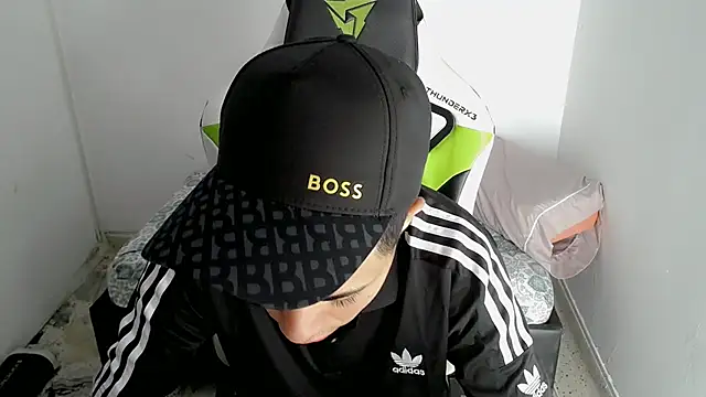 Snapshot of bby_santi chatting on March 2025 01:59:02 PM bby santi online show from March 2025 01:59:02 PM