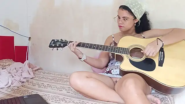 Snapshot of ELIZABETHFX chatting on March 2025 06:23:02 PM ELIZABETHFX online show from March 2025 06:23:02 PM