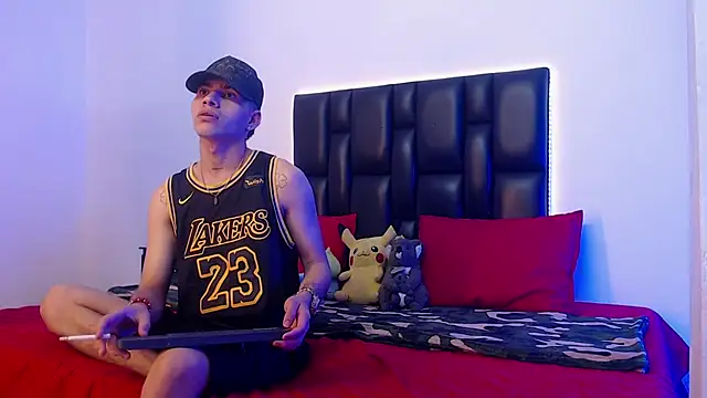 Brutal Sex Fucking online show from February 2025 09:35:02 PM