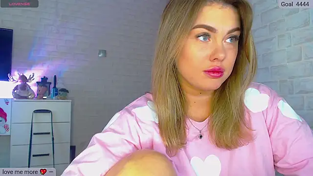 SuchCute online show from March 2025 02:39:02 AM