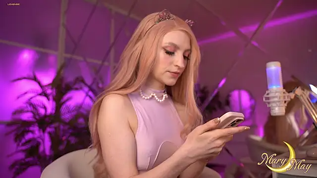 marylunamay online show from January 2025 10:08:02 PM