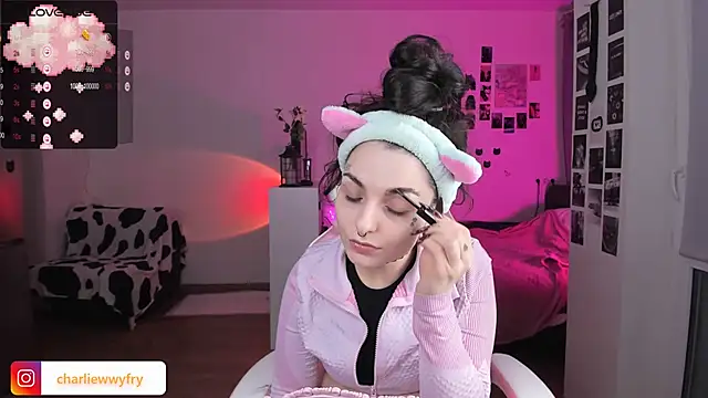 Snapshot of mollydoorsis1 chatting on February 2025 04:36:01 PM mollydoorsis1 online show from February 2025 04:36:01 PM