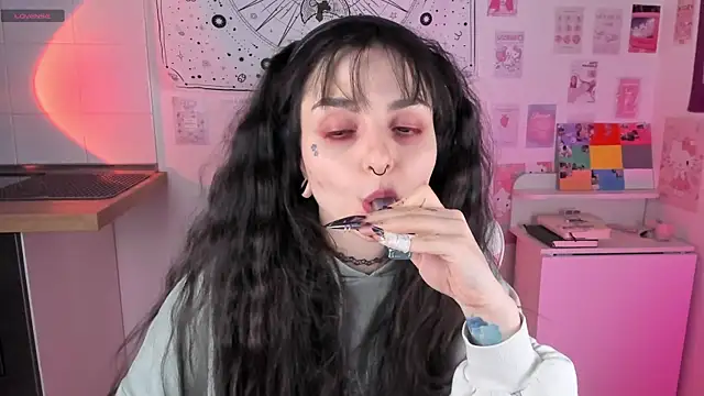 Snapshot of mollydoorsis1 chatting on February 2025 12:49:01 AM mollydoorsis1 online show from February 2025 12:49:01 AM