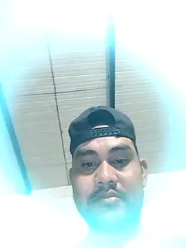 Snapshot of travieso2893 chatting on November 2025 04:24:01 AM travieso2893 online show from November 2025 04:24:01 AM