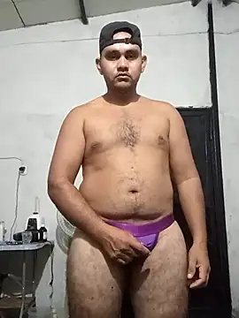 Snapshot of travieso2893 chatting on January 2026 04:27:02 AM travieso2893 online show from January 2026 04:27:02 AM