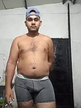 Snapshot of travieso2893 chatting on January 2026 03:20:02 AM travieso2893 online show from January 2026 03:20:02 AM