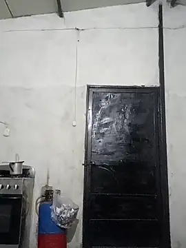 Snapshot of travieso2893 chatting on February 2026 03:22:01 AM travieso2893 online show from February 2026 03:22:01 AM