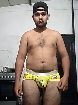 Snapshot of travieso2893 chatting on February 2026 01:21:02 AM travieso2893 online show from February 2026 01:21:02 AM