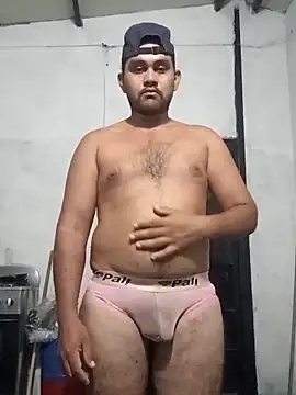 Snapshot of travieso2893 chatting on February 2026 03:05:02 AM travieso2893 online show from February 2026 03:05:02 AM