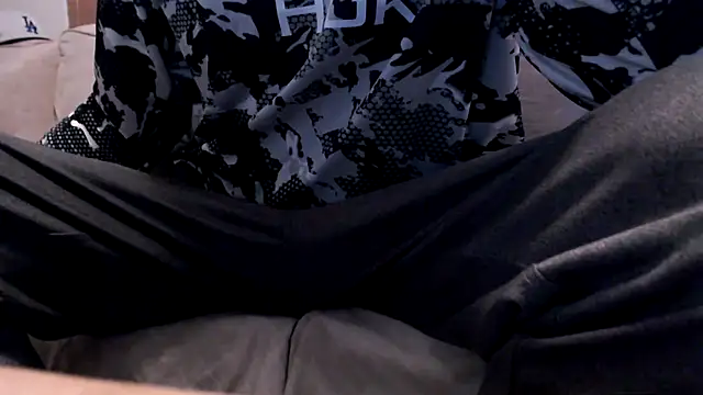 JohnnyKorrupt  online show from November 2025 09:42:02 AM