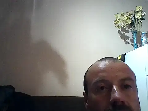 Snapshot of Nikolaiyy chatting on May 2026 01:11:01 AM Nikolaiyy online show from May 2026 01:11:01 AM