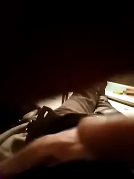 Snapshot of rush6983 chatting on February 2025 11:37:02 PM rush6983 online show from February 2025 11:37:02 PM