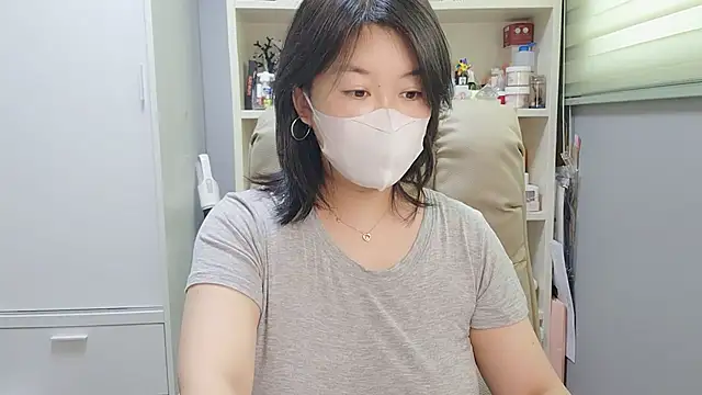 Snapshot of HaNa_Kim chatting on June 2026 03:27:02 AM HaNa Kim online show from June 2026 03:27:02 AM