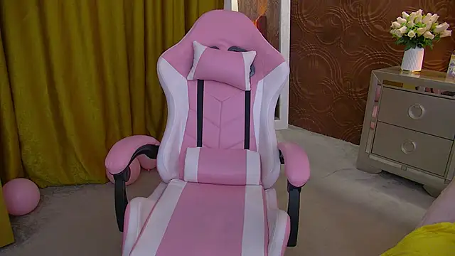 IrisMonn online show from December 2024 09:19:02 AM