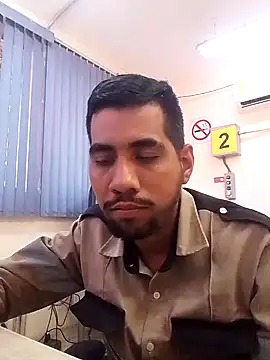 Snapshot of EnriquePersian197 chatting on December 2024 06:49:01 PM EnriquePersian197 online show from December 2024 06:49:01 PM