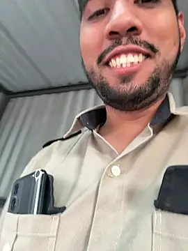 Snapshot of EnriquePersian197 chatting on January 2025 02:03:02 PM EnriquePersian197 online show from January 2025 02:03:02 PM