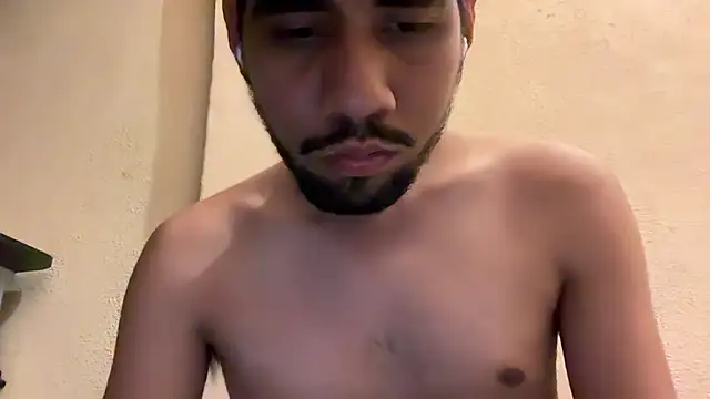 Snapshot of EnriquePersian197 chatting on January 2025 02:54:01 AM EnriquePersian197 online show from January 2025 02:54:01 AM