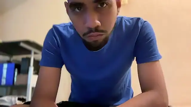 Snapshot of EnriquePersian197 chatting on January 2025 07:55:01 PM EnriquePersian197 online show from January 2025 07:55:01 PM