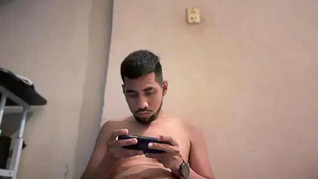 Snapshot of EnriquePersian197 chatting on January 2025 10:06:01 PM EnriquePersian197 online show from January 2025 10:06:01 PM