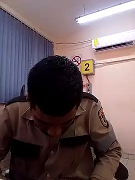 Snapshot of EnriquePersian197 chatting on January 2025 10:27:02 PM EnriquePersian197 online show from January 2025 10:27:02 PM